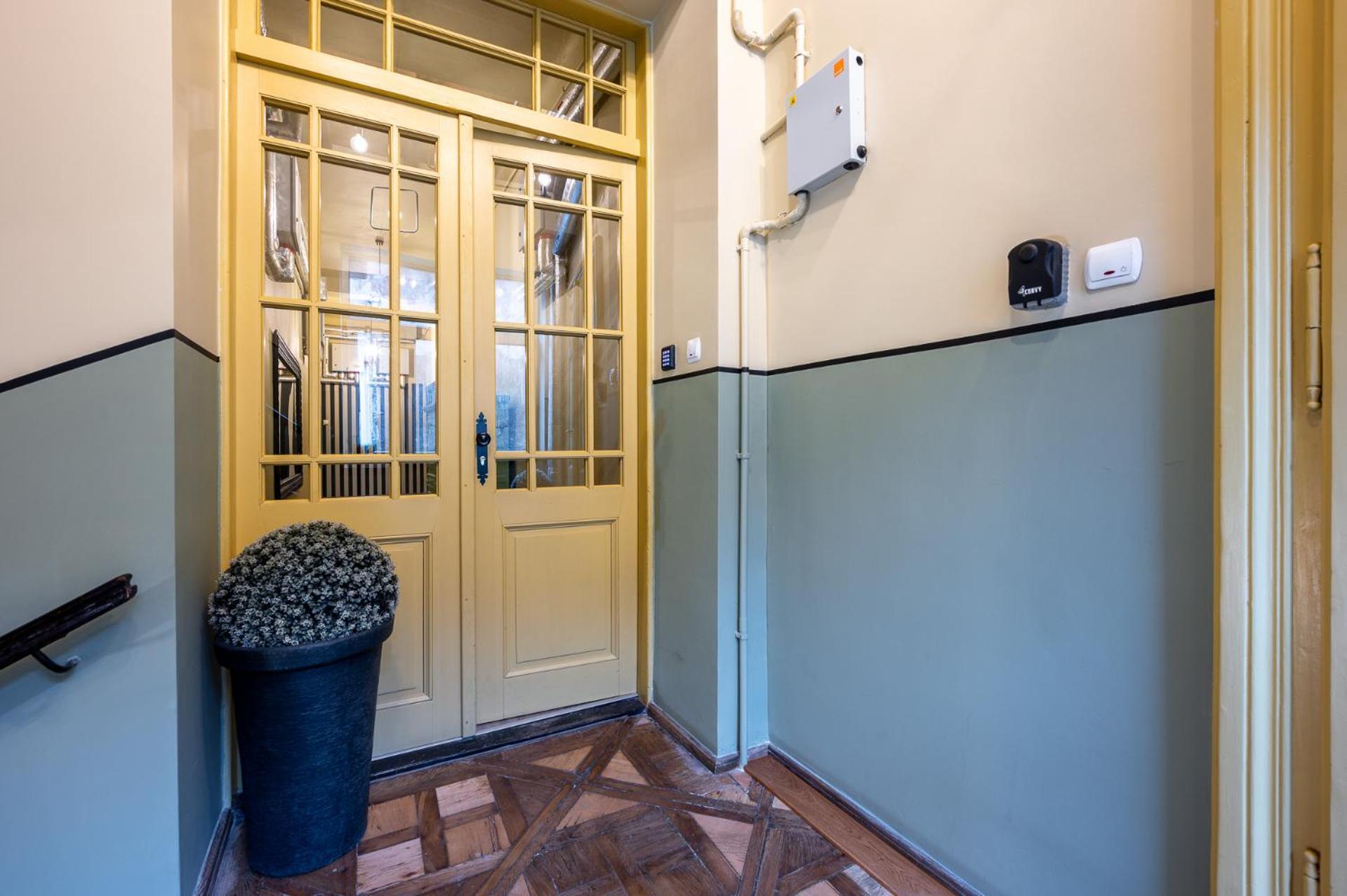 Apartamenty Przy Dworcu Przemyśl Esterno foto
