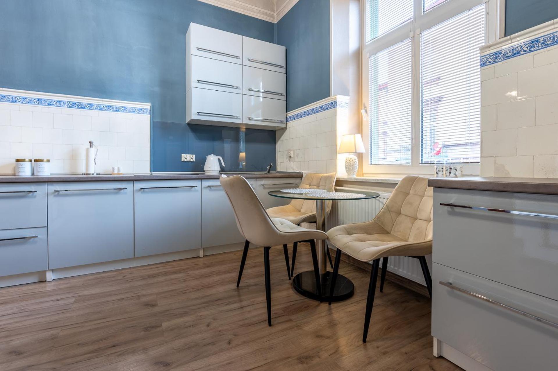 Apartamenty Przy Dworcu Przemyśl Esterno foto